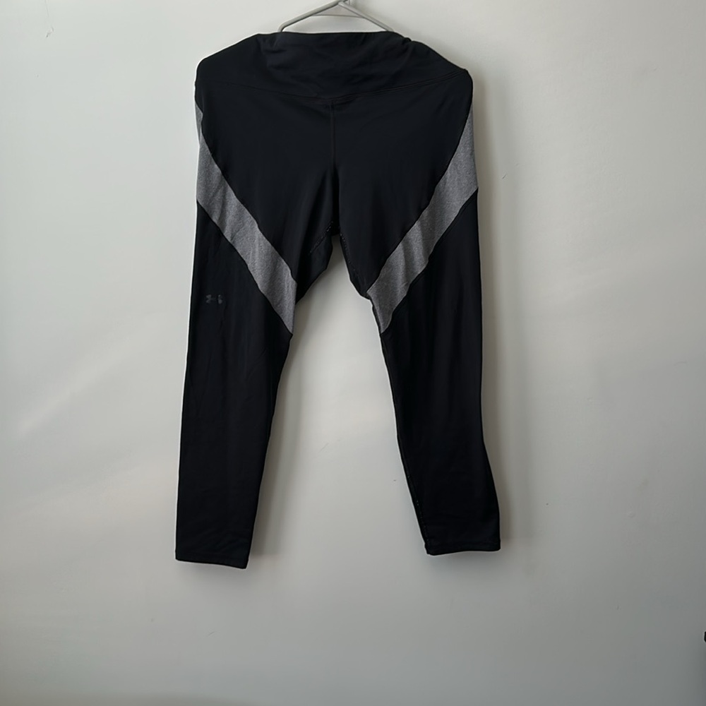 Two piece set - Picture 3 of 4